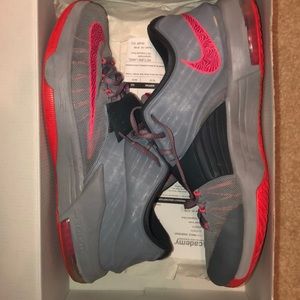 nike mens KD VII basketball shoes